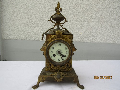Belle horloge pendule - belle, en