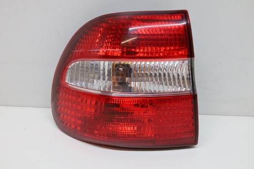 Feu arrière gauche volvo v40 - gauche,