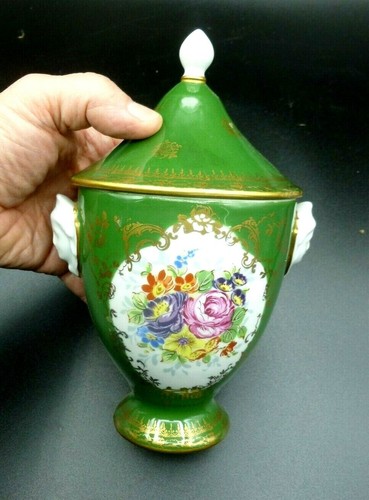 Joli pot couvert porcelaine - ,
