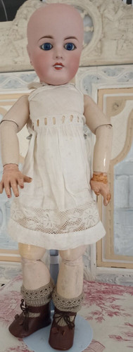 Ancienne poupée porcelaine - ancienne,