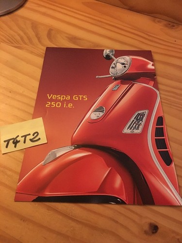 Vespa gts 250 scooter - vespa,