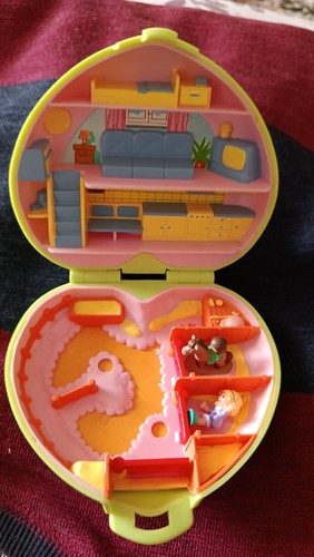 Polly pocket fast - polly, food