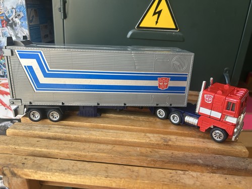 Transformers figurine - -,
