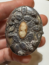 Vintage MASJ 89 Art Nouveau Cameo Blackberry Branch Leaves Etched Trinket Box