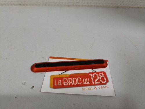 Pièce latéral bouton pour