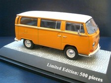Volkswagen VW T2 Un Bus Jaune