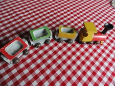 train en bois marque LARDY