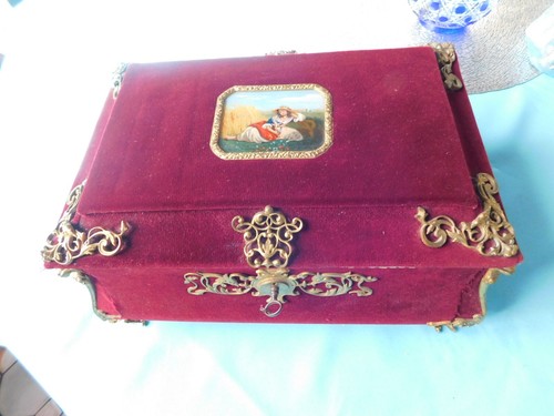 Ancien coffret lettre style - à,