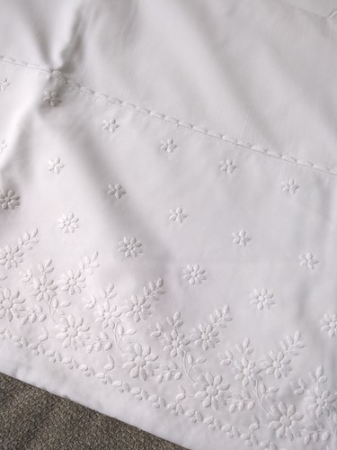 Drap ancien brodé 2 - ancien,