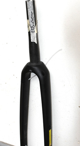 Fourche rigide carbone cube - fourche,