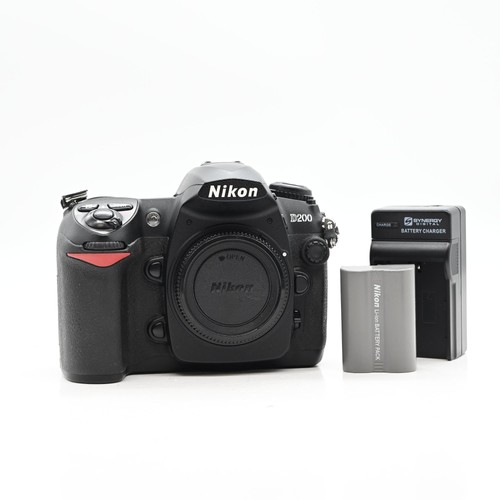 Nikon d200 2mp digital slr - nikon,