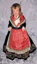 GRANDE  POUPEE COSTUMEE PETIT COLIN N°270