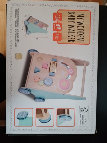 Wooden baby walker trotteur - wooden,