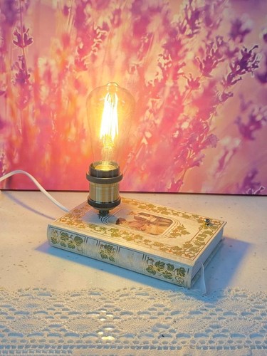 Lampe poser upcycling livre - poser,