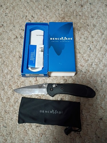Benchmade knife 551s - benchmade, /