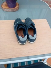 Une paire de mocassins pour