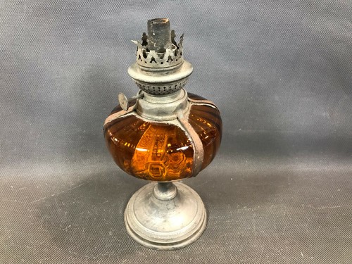 Ancienne lampe pétrole - ancienne, à