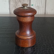 ancien moulin a poivre Peugeot