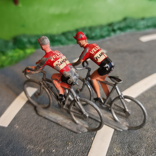 Cyclistes velda flandria - velda,