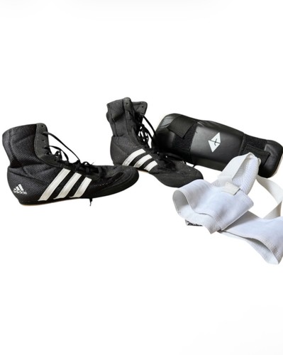 Lot boxe adidas chaussures - lot,