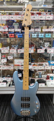 Guitare basse électrique