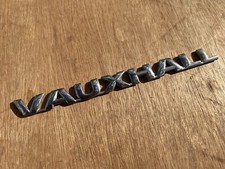 x1 Vauxhall Corsa Astra Combo Tigra Vivaro Agila Zafira Boot Rear Badge Genuine