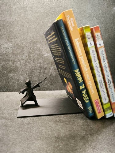 Harry potter bookend - potter, wand