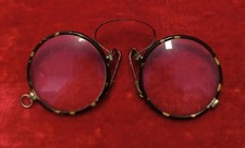 PAIRE DE LUNETTES RONDE