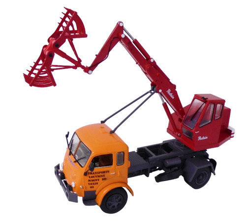 Saviem 4x4 avec - , pelle