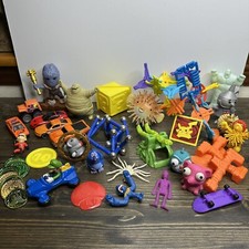 Boys Toy Box Lot 30+ Assorted Toys Fast Food Cars Geomag Wendys McDonalds Mattel