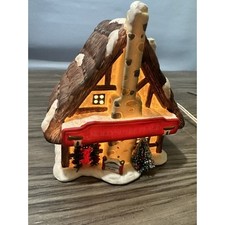 Vtg 1991 Christmas Valley Hollyshire Place Collection Lighted House Station