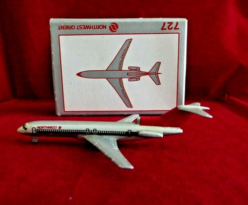 Schabak avion northwest orient - schabak,