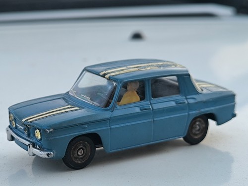 Dinky toys france 1414 renault - dinky,