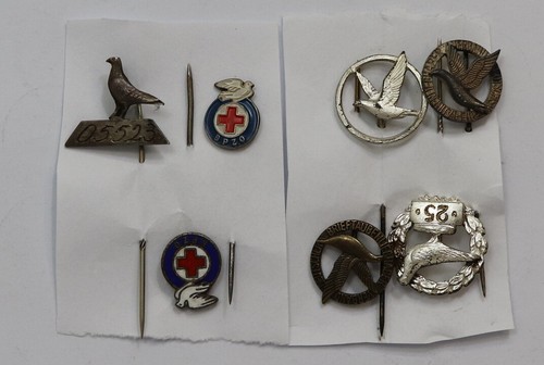 Pigeon badges croix - badges, croix-rouge