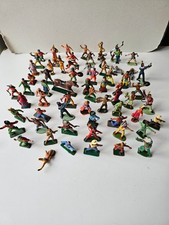 Lot de 66 Figurines indiens