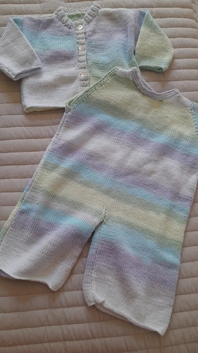 Petit vêtement bébé - vêtement,