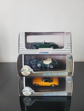 LOT DE 3 VOITURES MINIATURES