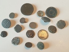 lot de 17 Boutons anciens-