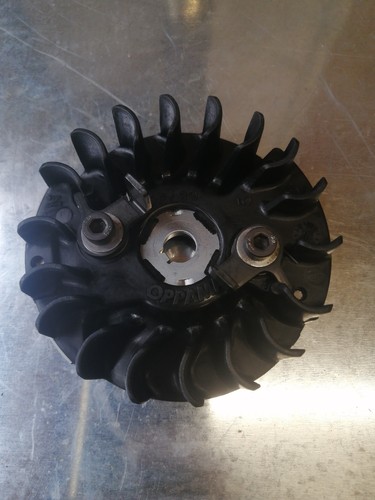 Volant moteur - , (origine)