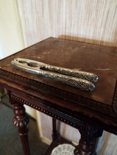 Casse Noix Décor Floral et