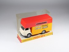 NOREV - 132 - Saviem SG4 -