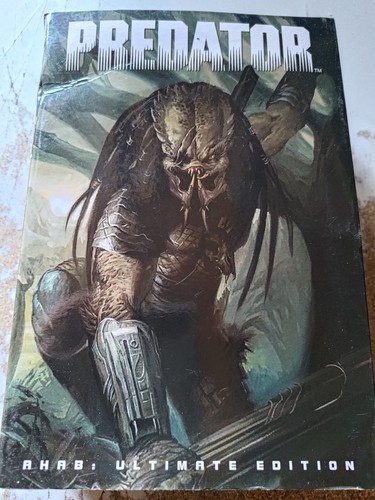Predator figurine - figurine,