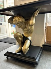 Table d’appoint à roulettes