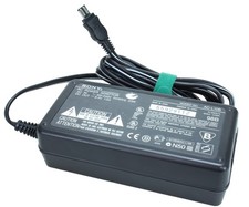 SONY AC-L10B d'origine AC Adapter Chargeur 8,4V  1.5A  (Réf#A-527)