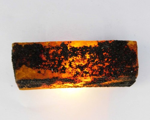 Saphir jaune naturel - brut, 65