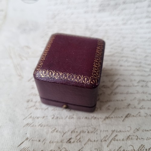 Ecrin ancien bijou cuir - bijou, en