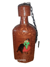 Bouteille décorative cuir