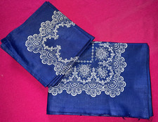 Ancienne nappe à thé en