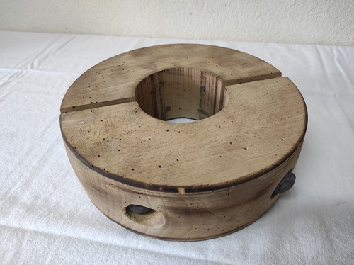Ancienne roue poulie - ancienne,
