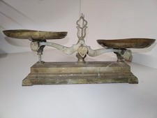 Ancienne balance roberval